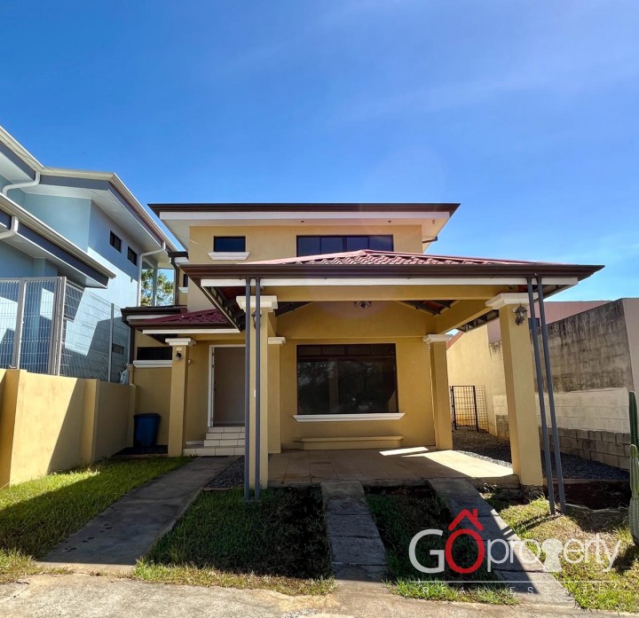 Venta de casa en condominio en Grecia, Alajuela